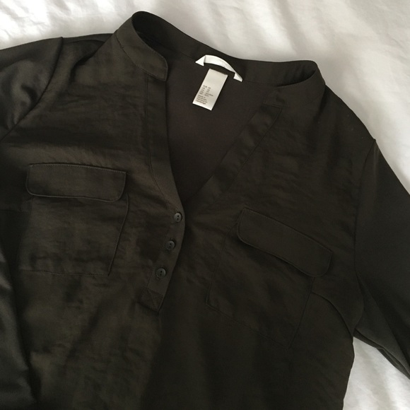 H & M olive green blouse (NEW) - Picture 2 of 6